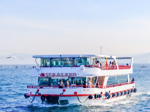 Bosphorus Cruise, With Eyüp Sultan Mosque Tour